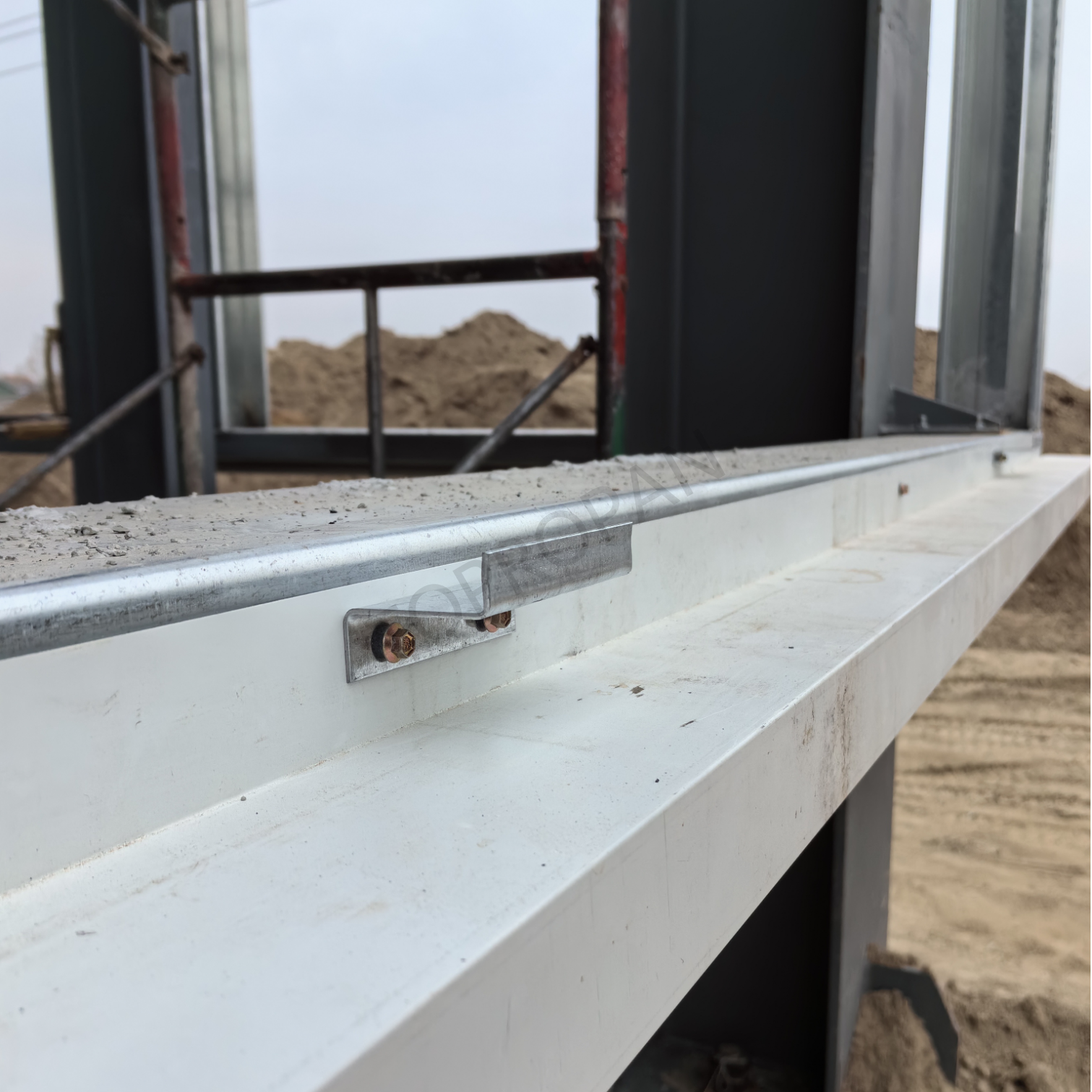 Suporte confiável para painel de parede de alto calibre